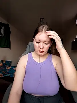 Snapshot of yanderephobia chatting on December 17, 2025, 11:00 pm yanderephobia online show from December 17, 2025, 11:00 pm