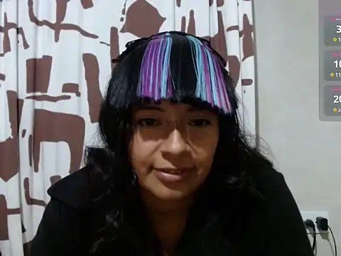 Snapshot of Acelinrose chatting on April 10, 2026, 12:16 am Acelinrose online show from April 10, 2026, 12:16 am