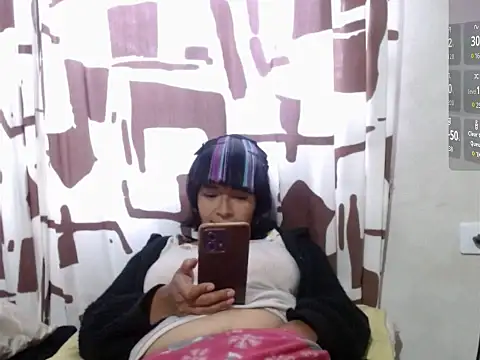 Snapshot of Acelinrose chatting on May 1, 2026, 10:36 pm Acelinrose online show from May 1, 2026, 10:36 pm