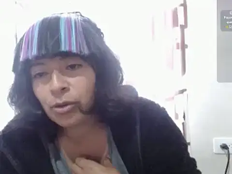 Snapshot of Acelinrose chatting on May 22, 2026, 1:28 pm Acelinrose online show from May 22, 2026, 1:28 pm