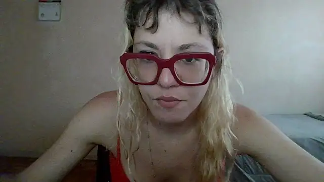 BlondieTami online show from February 19, 2026, 4:25 pm