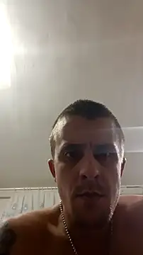 Snapshot of Adidas7217 chatting on November 10, 2025, 7:46 pm Adidas7217 online show from November 10, 2025, 7:46 pm