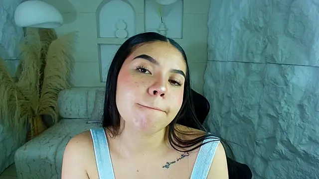 ambarina r online show from October 24, 2025, 3:14 am