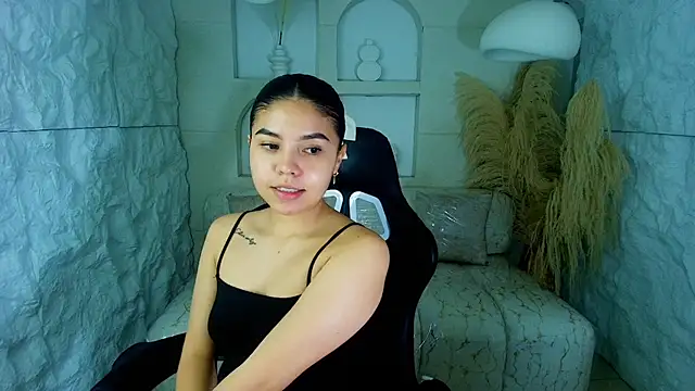 ambarina r online show from November 9, 2025, 12:36 pm