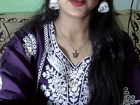 sexy-irm online show from November 13, 2025, 4:33 am