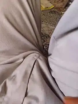 Sumitx007 online show from November 9, 2025, 9:18 am