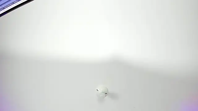 IsaDiiaz online show from April 5, 2026, 4:53 am