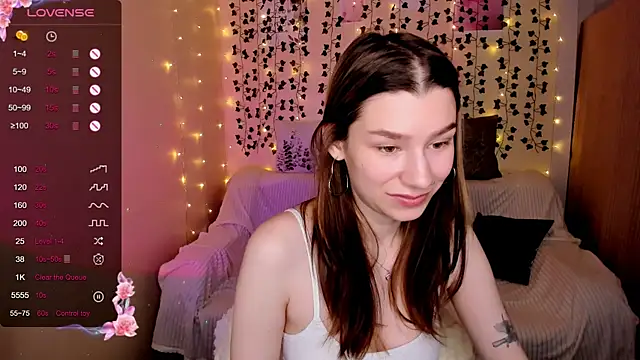 LinaBlossom  online show from November 22, 2025, 8:24 am