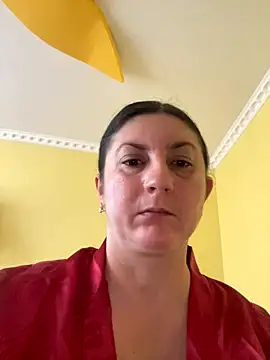 Snapshot of oksana1990 chatting on October 15, 2025, 6:24 am oksana1990 online show from October 15, 2025, 6:24 am