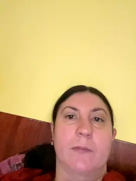 Snapshot of oksana1990 chatting on December 3, 2025, 7:38 am oksana1990 online show from December 3, 2025, 7:38 am