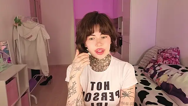 Snapshot of Eva_Sonic chatting on May 10, 2026, 3:12 am Eva Sonic online show from May 10, 2026, 3:12 am