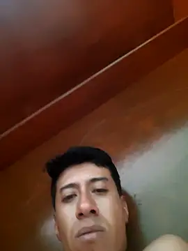 Snapshot of Carlos27hot chatting on October 15, 2025, 5:13 pm Carlos27hot online show from October 15, 2025, 5:13 pm