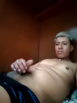 Carlos27hot online show from February 5, 2026, 10:14 pm