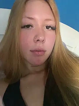 Snapshot of Ayla_wiens chatting on September 20, 2025, 3:02 pm Ayla wiens online show from September 20, 2025, 3:02 pm