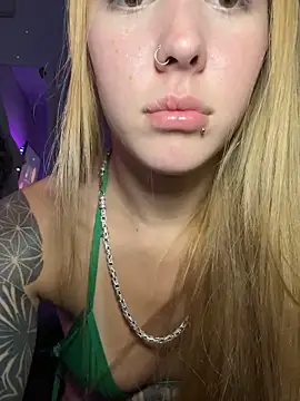 Ayla wiens online show from March 27, 2026, 10:09 pm