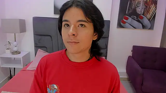 Angel Dustts online show from October 27, 2025, 8:13 pm