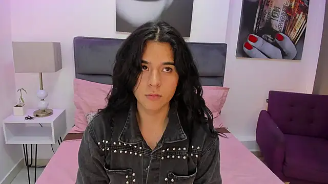 Angel Dustts online show from November 8, 2025, 7:12 pm