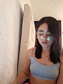 Snapshot of Akane24 chatting on October 7, 2025, 4:48 pm Akane24 online show from October 7, 2025, 4:48 pm