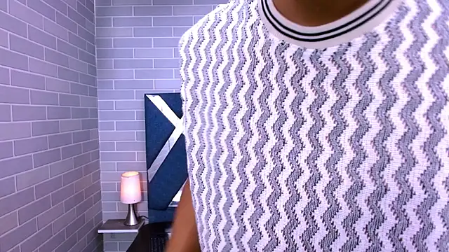 marcus hans  online show from November 24, 2025, 7:24 pm