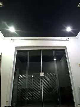 lucineia7 online show from April 9, 2026, 4:45 am