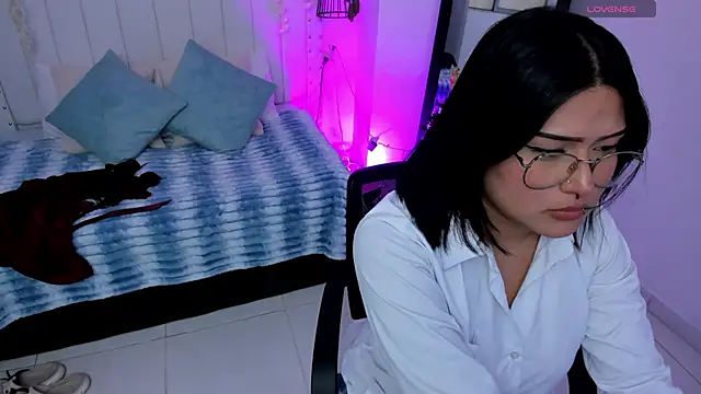 mayukim online show from December 16, 2025, 7:08 pm