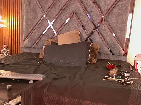 Dafne  Ruiz online show from April 4, 2026, 1:30 pm