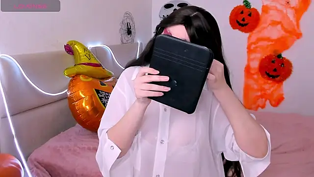 AishaAysitt online show from October 31, 2025, 3:18 am