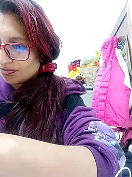 Snapshot of VictoriaSpenser chatting on December 14, 2025, 4:07 am VictoriaSpenser online show from December 14, 2025, 4:07 am