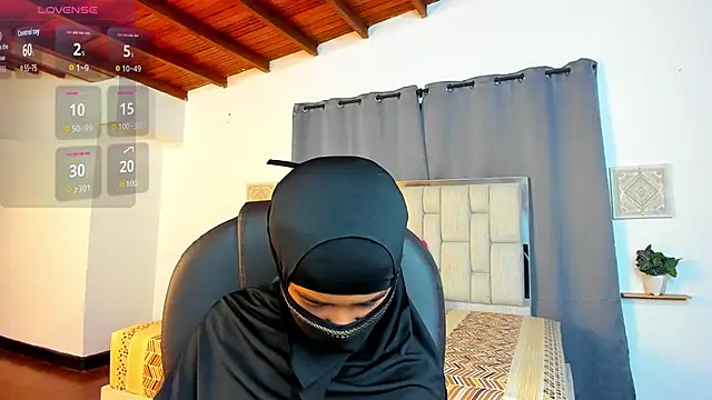 kalila latif online show from November 20, 2025, 2:23 am