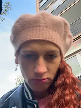 HotLenaX online show from October 25, 2025, 2:35 pm