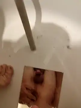 Kityyyyyyyyy online show from November 16, 2025, 6:57 pm