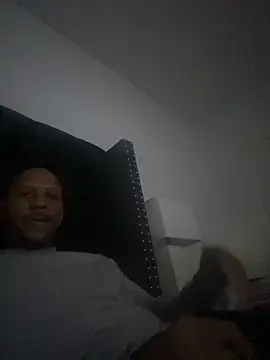 smuckle899 online show from October 15, 2025, 11:16 pm