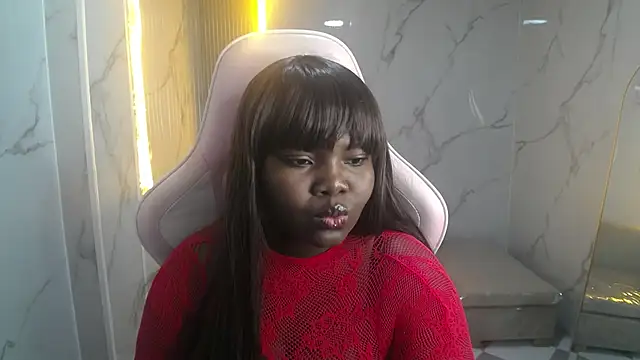 Soffia b online show from November 12, 2025, 3:18 am