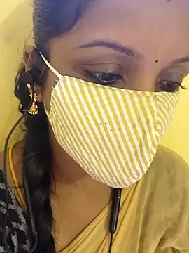 Snapshot of Tamil_Swathi chatting on June 19, 2026, 5:01 am Tamil Swathi online show from June 19, 2026, 5:01 am