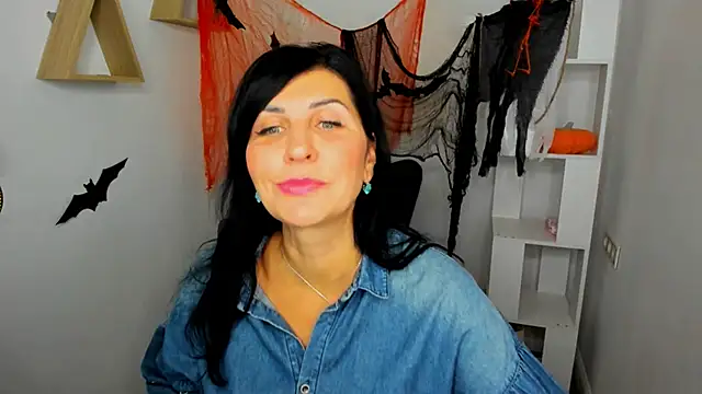 Moon Veloure1 online show from October 30, 2025, 3:19 am