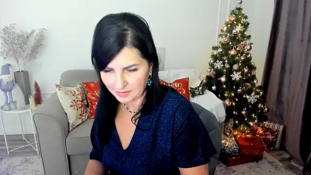 Moon Veloure1 online show from December 16, 2025, 3:44 am