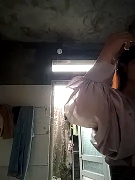 dorothyxx online show from December 20, 2025, 2:07 am