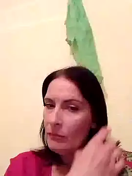 Snapshot of Tariya-40 chatting on September 28, 2025, 6:24 pm Tariya-40 online show from September 28, 2025, 6:24 pm