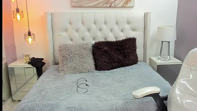 wildthor26 online show from March 6, 2026, 5:26 am