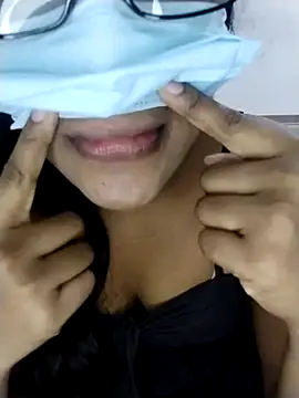 Snapshot of sexybolegirl chatting on March 29, 2026, 6:08 pm sexybolegirl online show from March 29, 2026, 6:08 pm