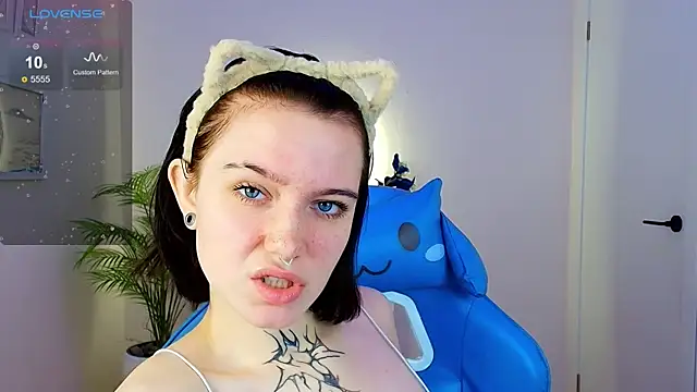 Elastikisss online show from November 3, 2025, 2:24 am