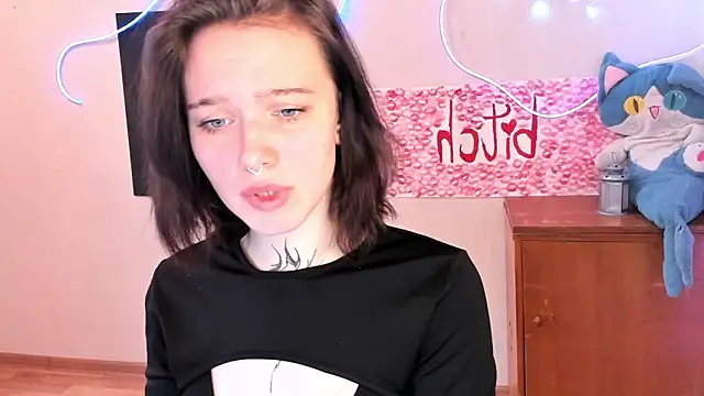 Elastikisss online show from February 19, 2026, 4:08 am