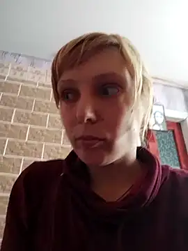 Snapshot of Ponka2011 chatting on September 22, 2025, 7:32 am Ponka2011 online show from September 22, 2025, 7:32 am