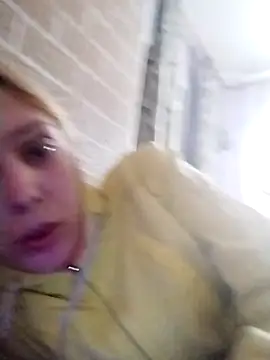 Snapshot of Ponka2011 chatting on October 16, 2025, 1:23 pm Ponka2011 online show from October 16, 2025, 1:23 pm