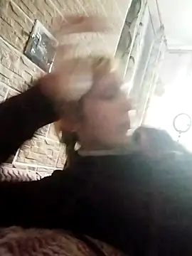 Snapshot of Ponka2011 chatting on November 2, 2025, 6:38 am Ponka2011 online show from November 2, 2025, 6:38 am