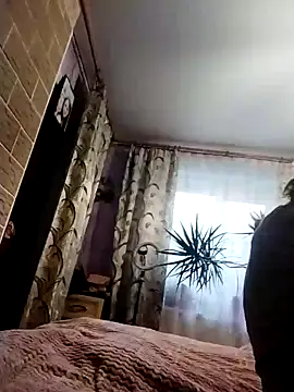 Snapshot of Ponka2011 chatting on December 16, 2025, 6:07 am Ponka2011 online show from December 16, 2025, 6:07 am