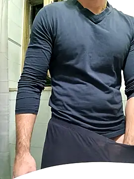 Snapshot of giovan2020 chatting on November 20, 2025, 9:47 pm giovan2020 online show from November 20, 2025, 9:47 pm