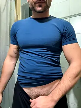 Snapshot of giovan2020 chatting on December 1, 2025, 6:02 pm giovan2020 online show from December 1, 2025, 6:02 pm