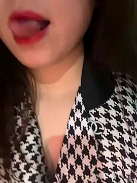 Lusi-sexy online show from December 21, 2025, 2:30 am