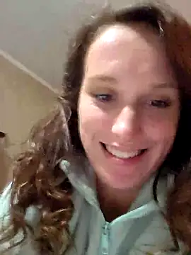 Snapshot of brunettebabexo3 chatting on October 23, 2025, 5:40 am brunettebabexo3 online show from October 23, 2025, 5:40 am